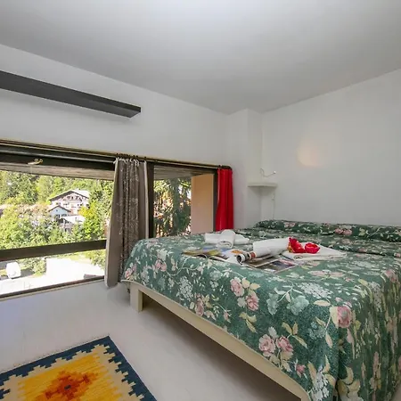 Apartament Sainte-foy-l'argentiere Sleeps 5 T681211